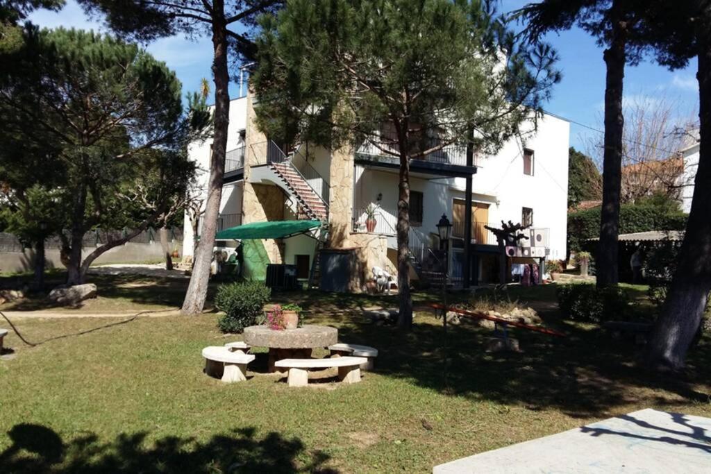 Apartamento Al Lado De La Playa Con Parking Y Jardin Platja d'Aro Bagian luar foto